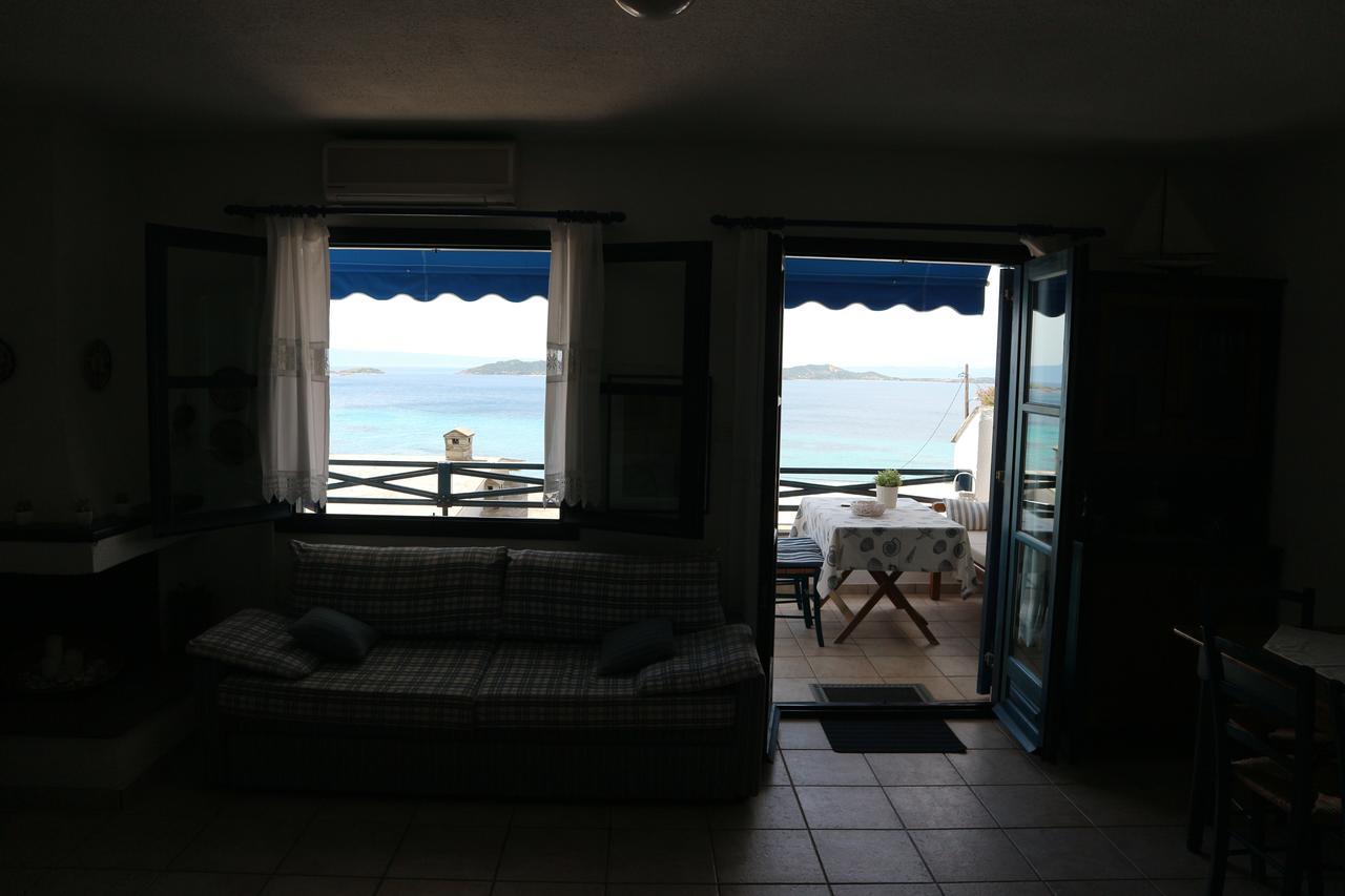 Ferienwohnung House With Marvelous View Ouranoupoli Exterior foto